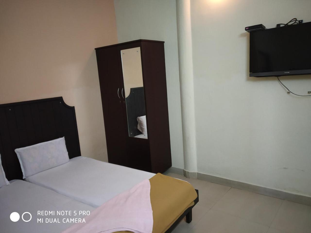 Hotel Woodlands Chottanikara Esterno foto